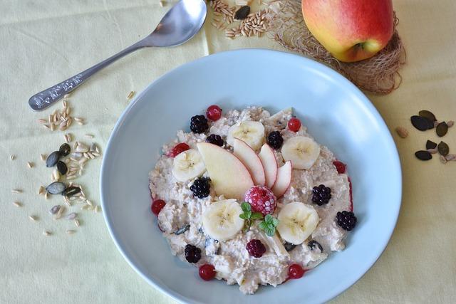 Kaše s jablkem a goji: Superfood na dobré ráno