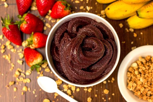 Jak si připravit osvěžující smoothie bowl plnou vitamínů a minerálů